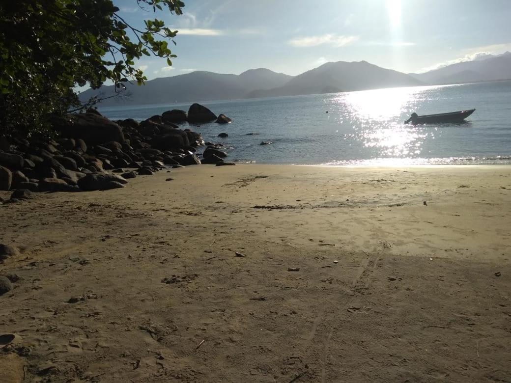 Ubatuba Surf Hostel, Apenas A 60 Metros Da Praia Da Lagoinha! Ngoại thất bức ảnh